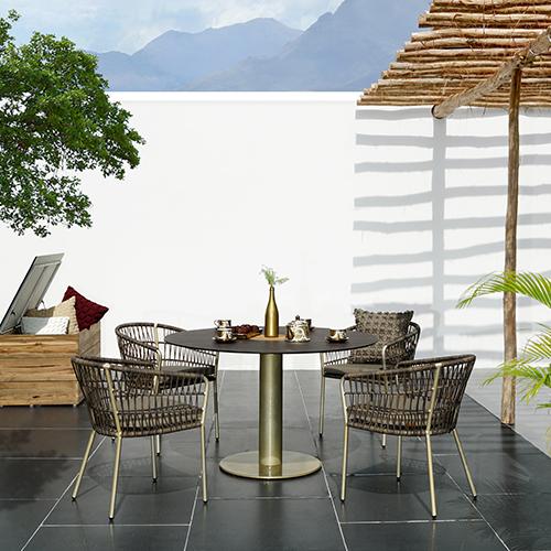 STIZZY Pedestal Dining Table & BONO Dining Chair