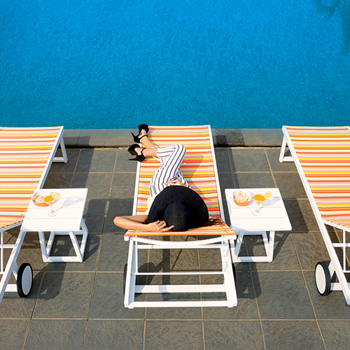 STRIPE Lounger & ALLUX Side Table