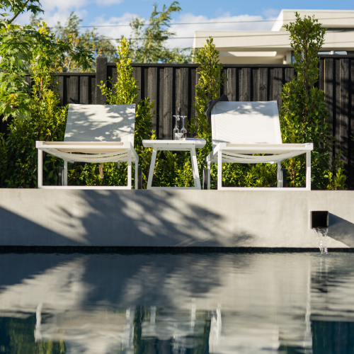 ALLUX Lounger & Side Table