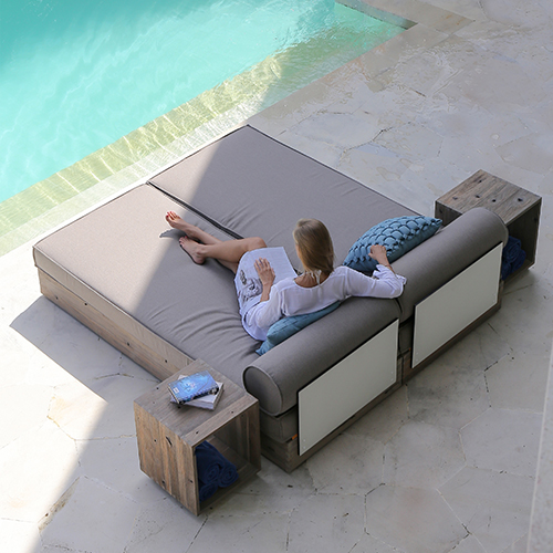 AIKO Lounger & Rolling Table