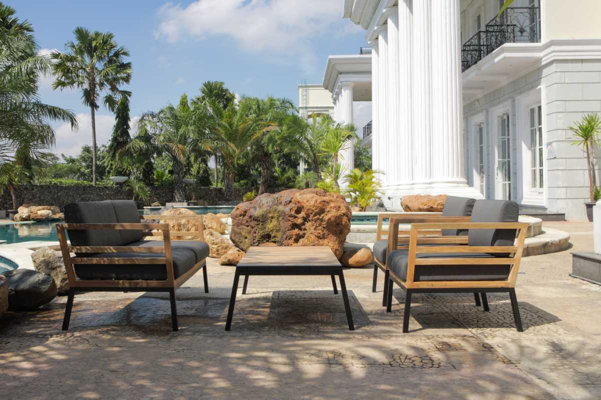 MAMAGREEN_ZUDU_lounge_1_2_seater_(b)_med