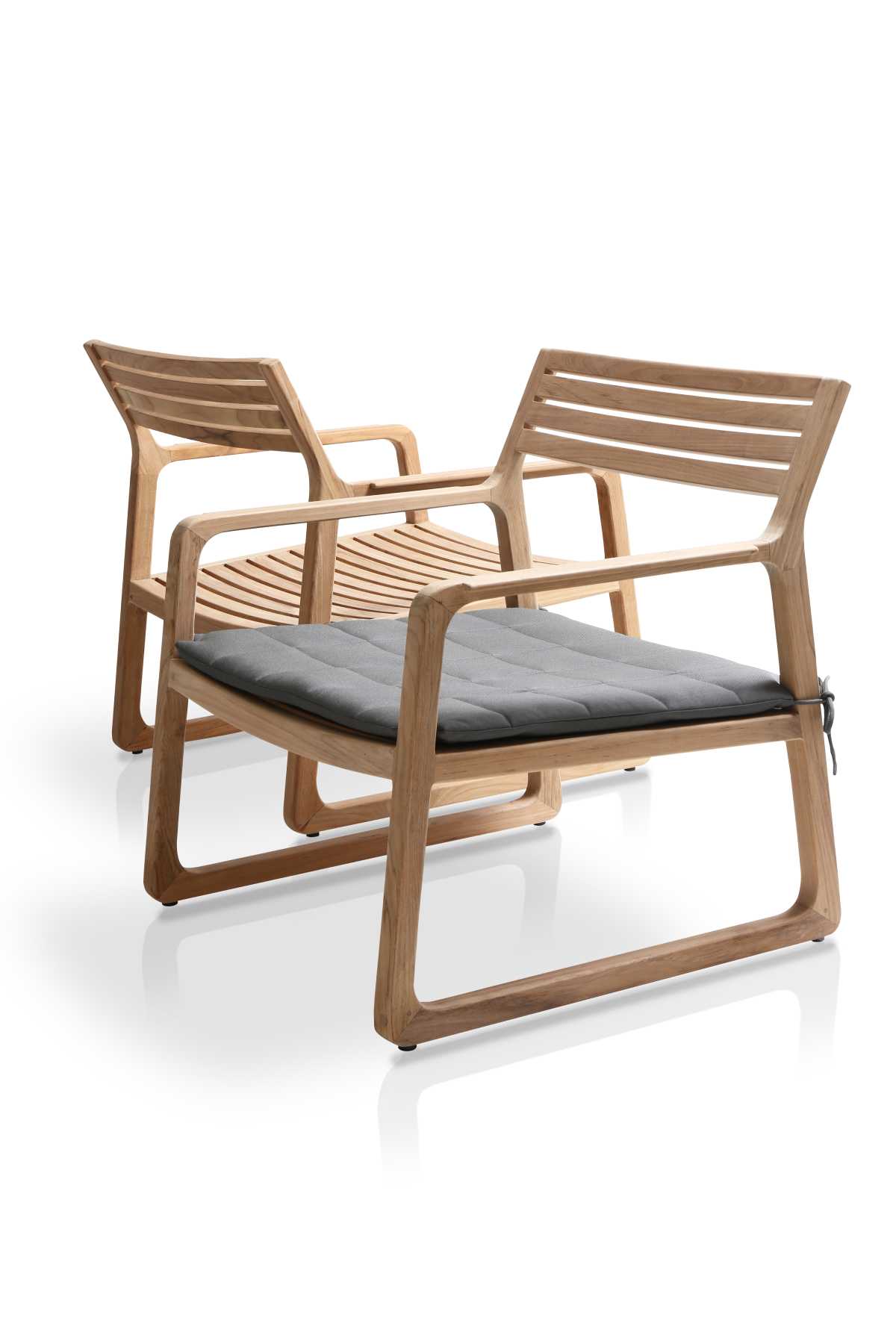 ESTATE_lounge_chair_med