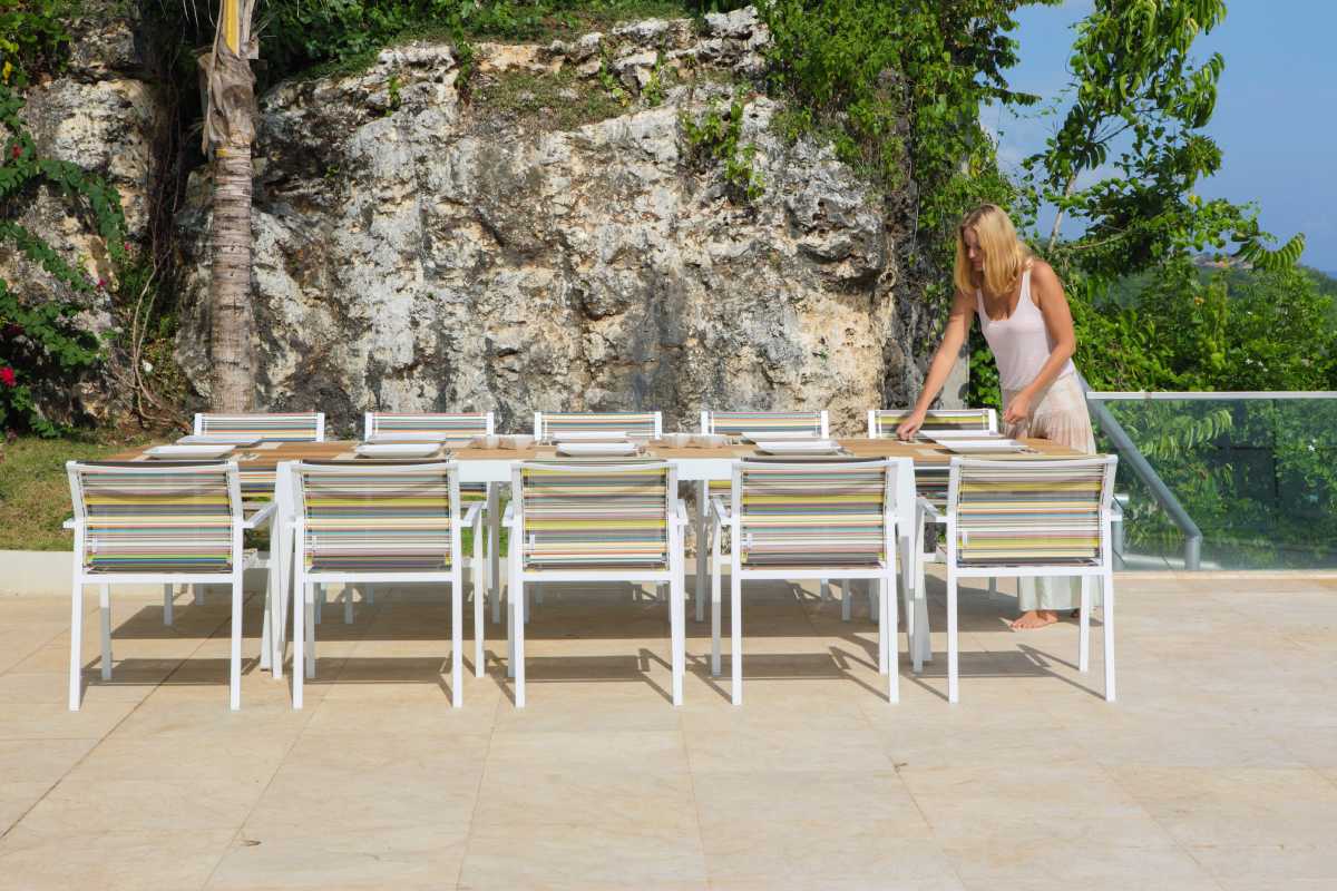 MAMAGREEN_BAIA_extension_table_STRIPE_stackable_armchair_med