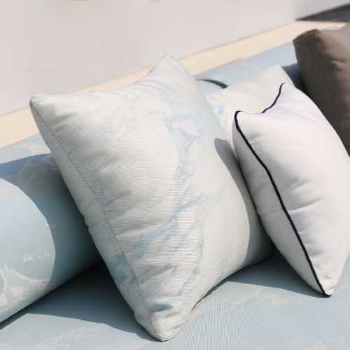 BULLNOSE & DECO PILLOW