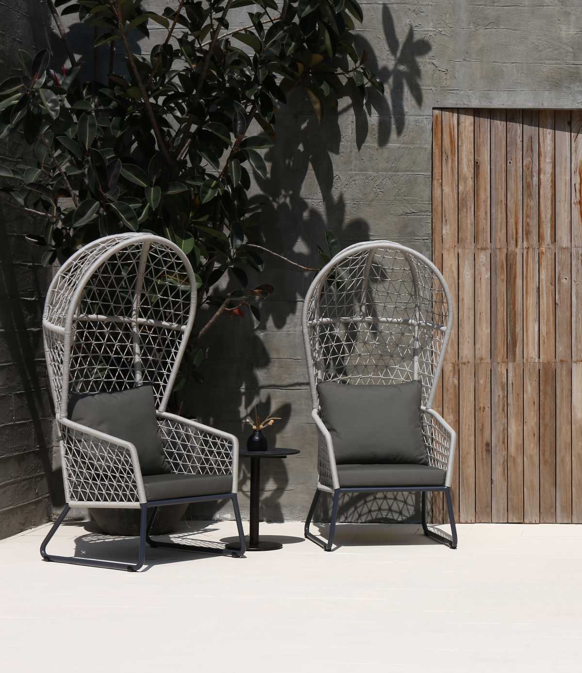 OHANA_balloon_loung_chair_2_med