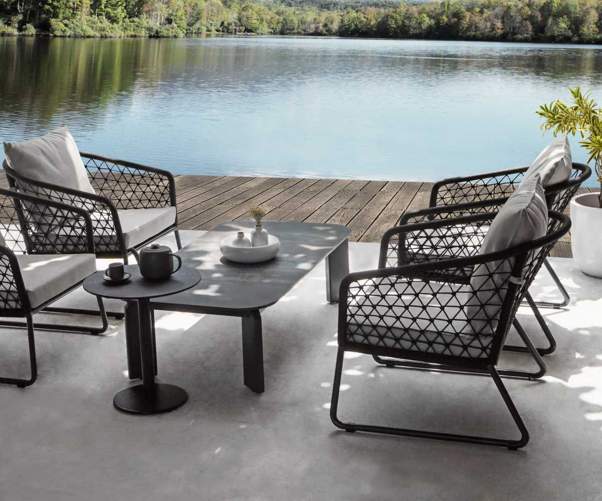 OHANA_lounge_chair_TITAN_coffee_table_2_thumb