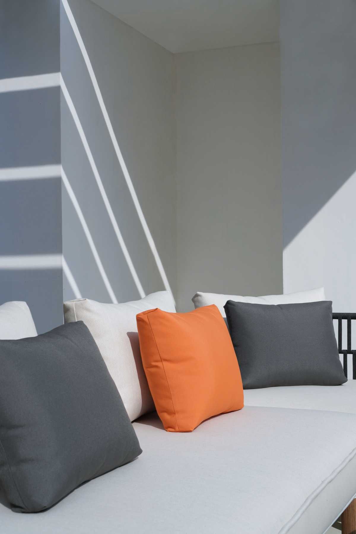 PILLOW_bullnose (2)_med