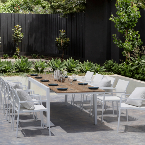 ALLUX Stackable Armchair & BAIA Extension Table Teak