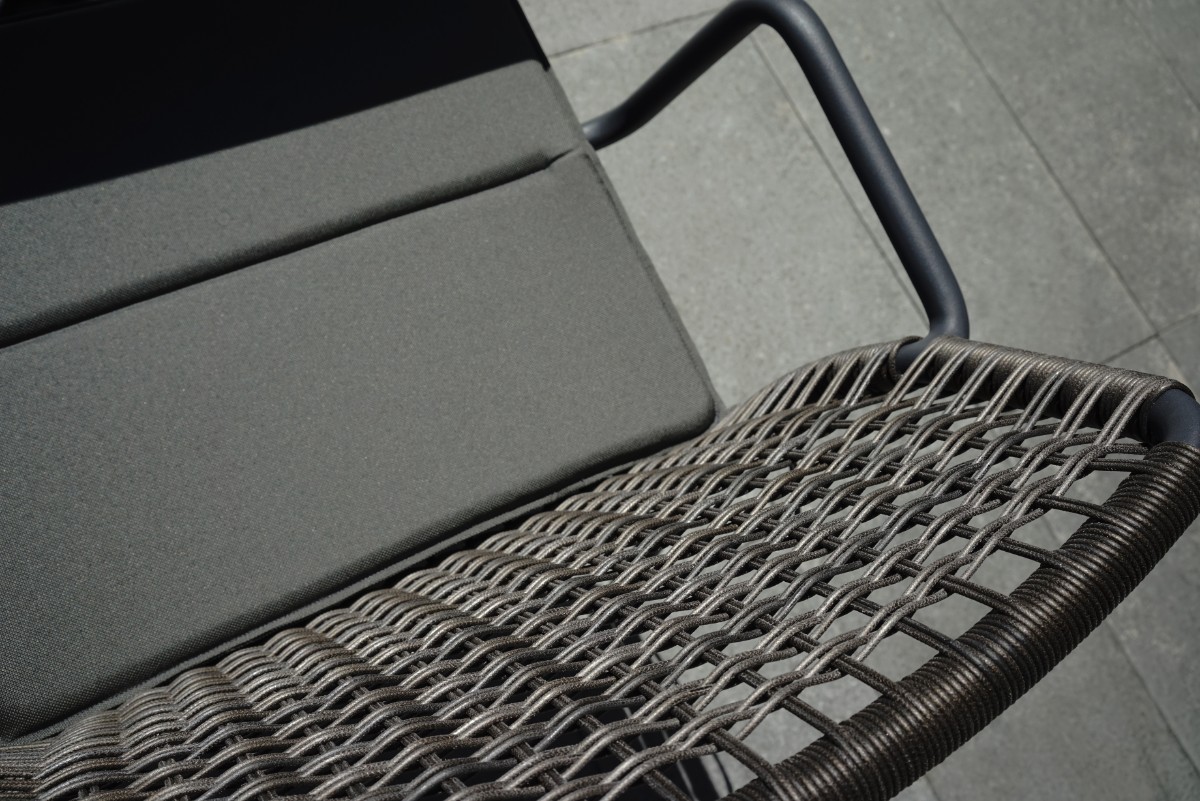 MAMAGREEN_MAND_ bar_side_chair_detail_med