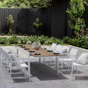 ALLUX Stackable Armchair & BAIA Extension Table Teak