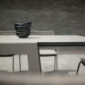 BAIA Extension 170 -230 HPL & Aluminum Detail